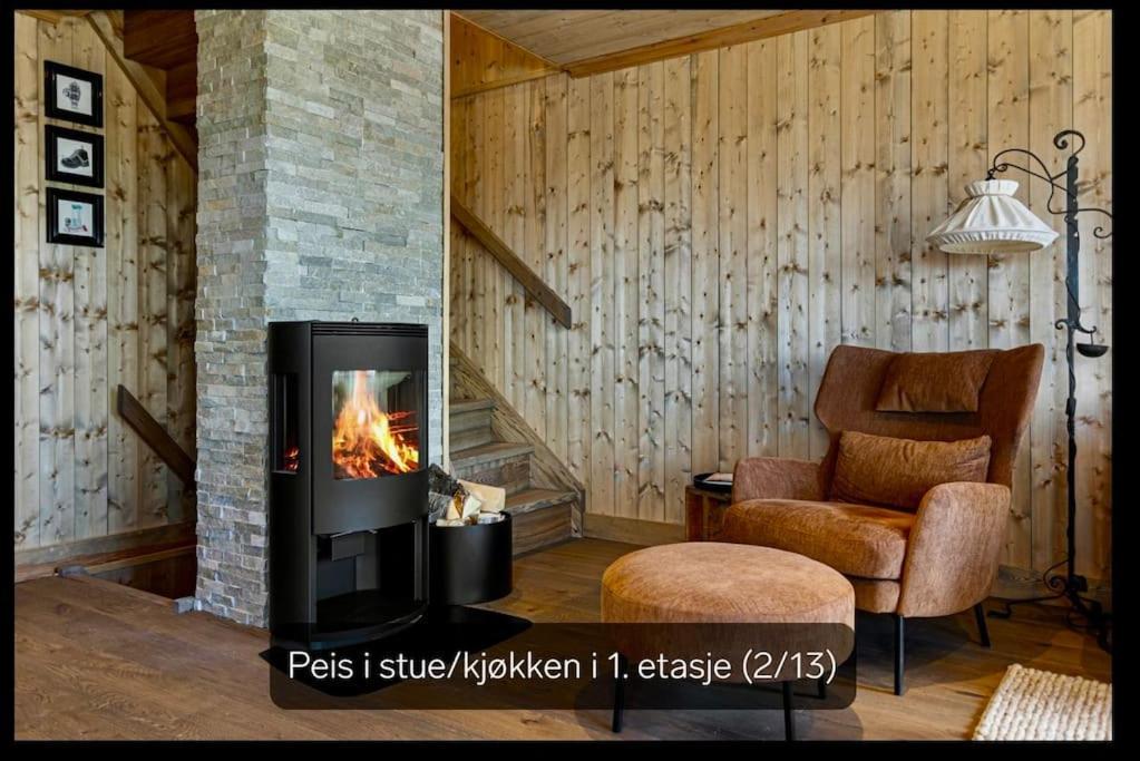 Flott Moderne I Holterdalen, 4 Soverom, 2 Bad, Jacuzzi, Garasje