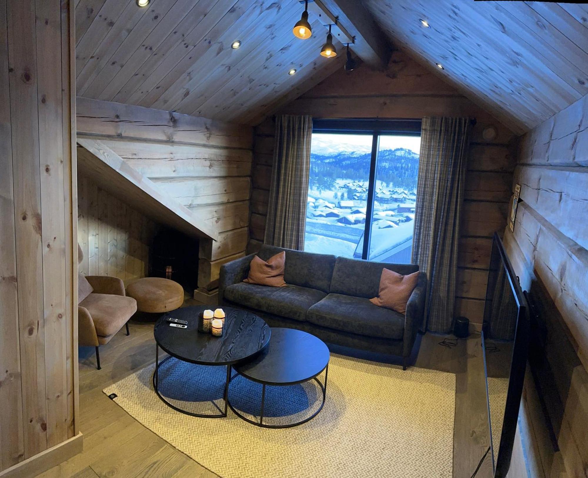 Holiday home Flott Moderne I Holterdalen, 4 Soverom, 2 Bad, Jacuzzi, Garasje *