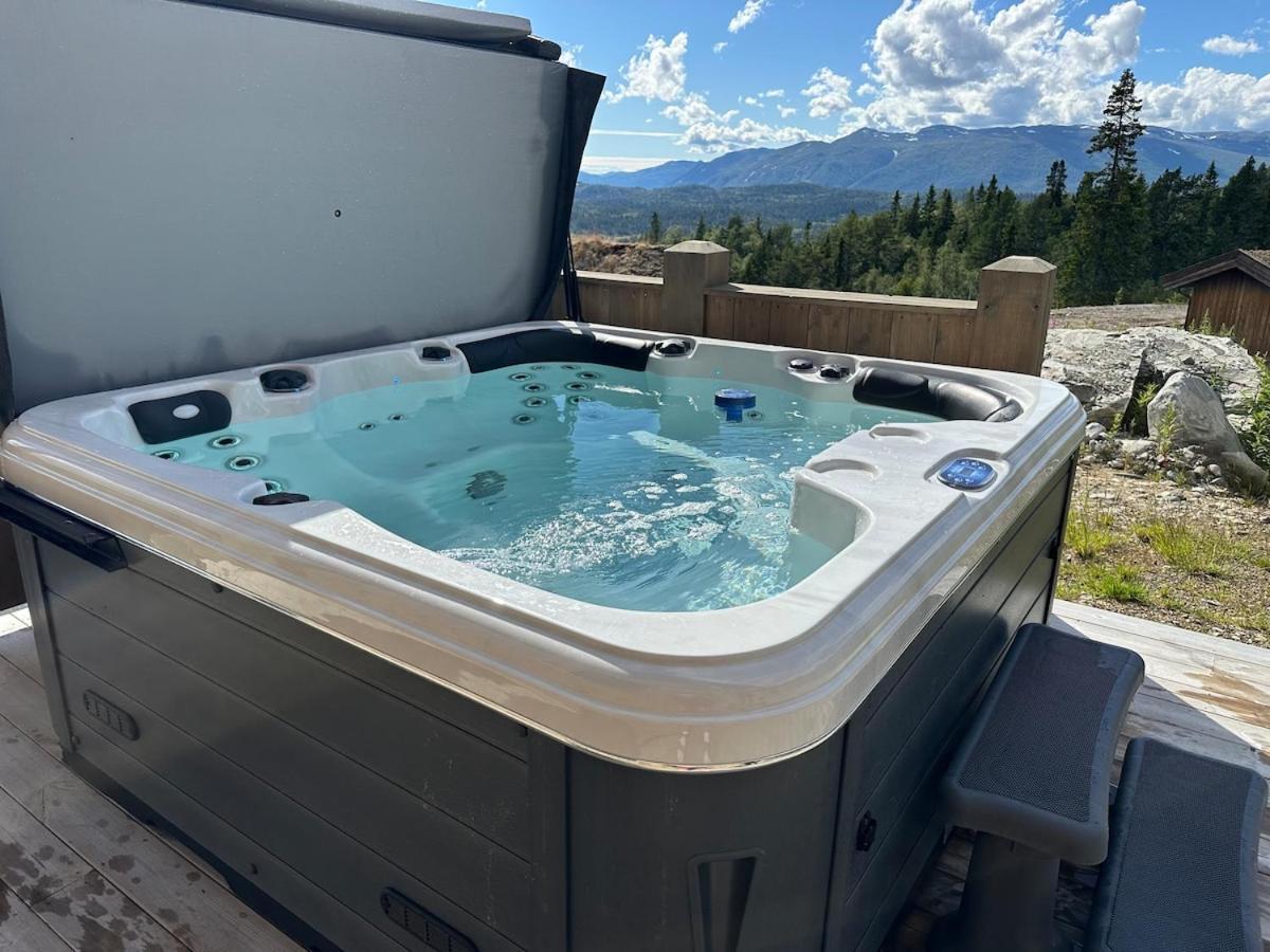 Flott Moderne I Holterdalen, 4 Soverom, 2 Bad, Jacuzzi, Garasje Holiday home *